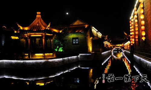 台儿庄古城美丽夜景